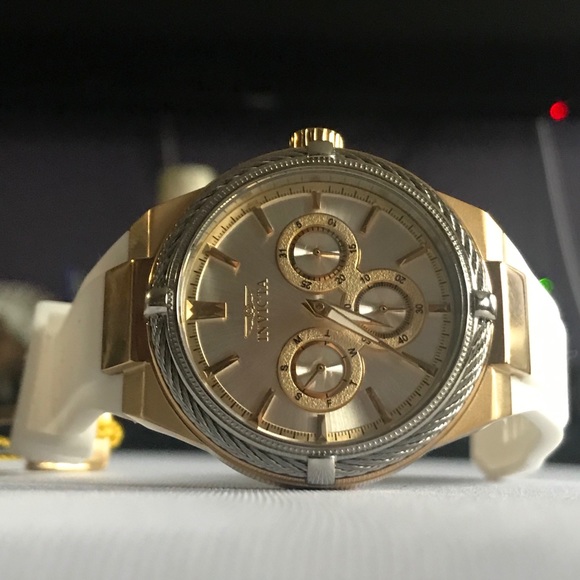 NEW. Woman’s Invicta Bolt Watch